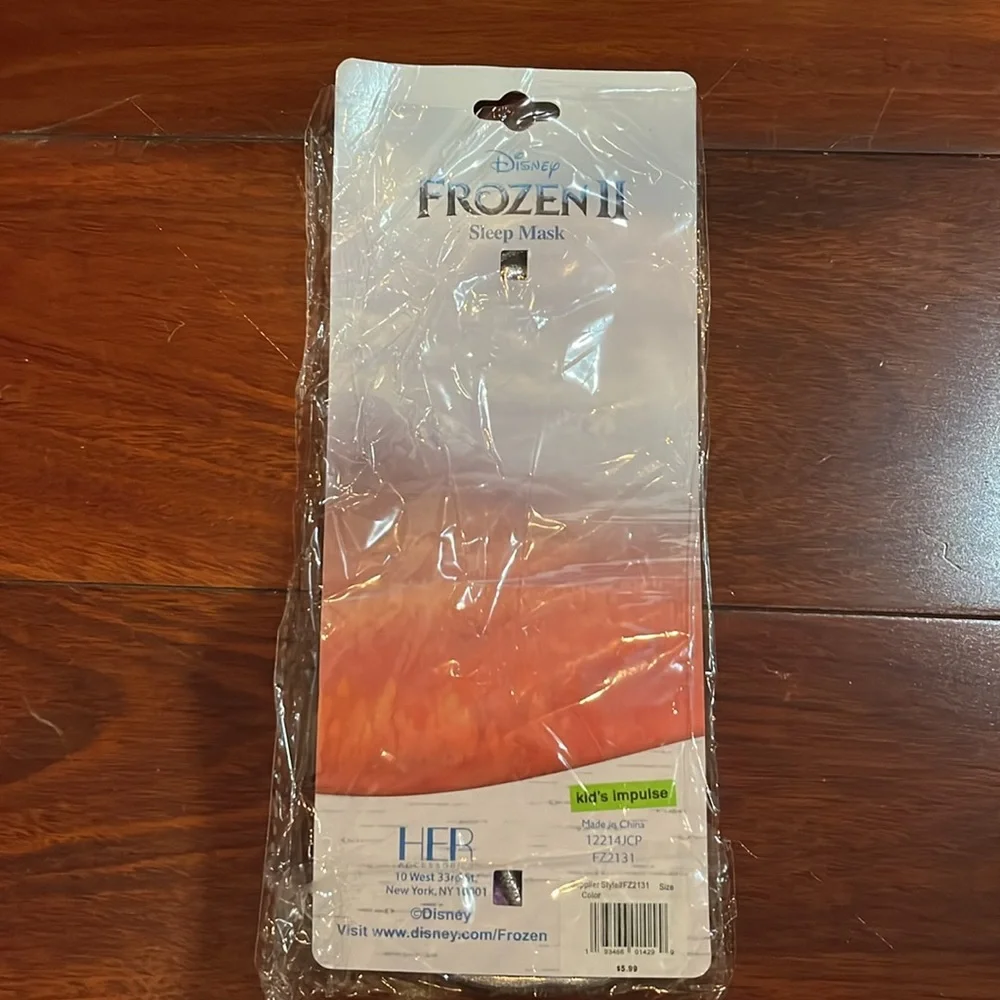 Frozen II Sleep Mask with Silver Trim NEW